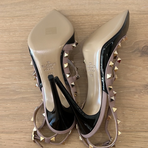 NWT Valentino Patent Rockstud Caged Pump - black patent - 38.5 - Picture 6 of 8